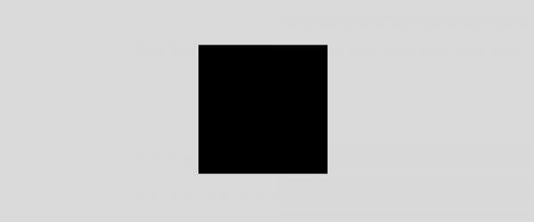 Ein schwarzes Quadrat vor grauem Hintergrund. Hufner