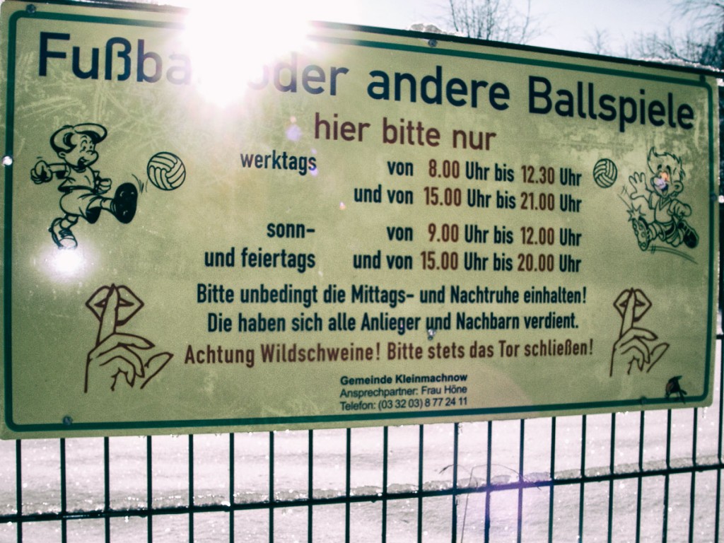 Fußballplatz, kühlend