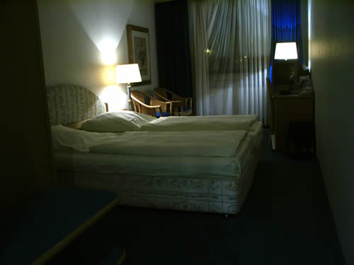 Bett im Hotel Regent