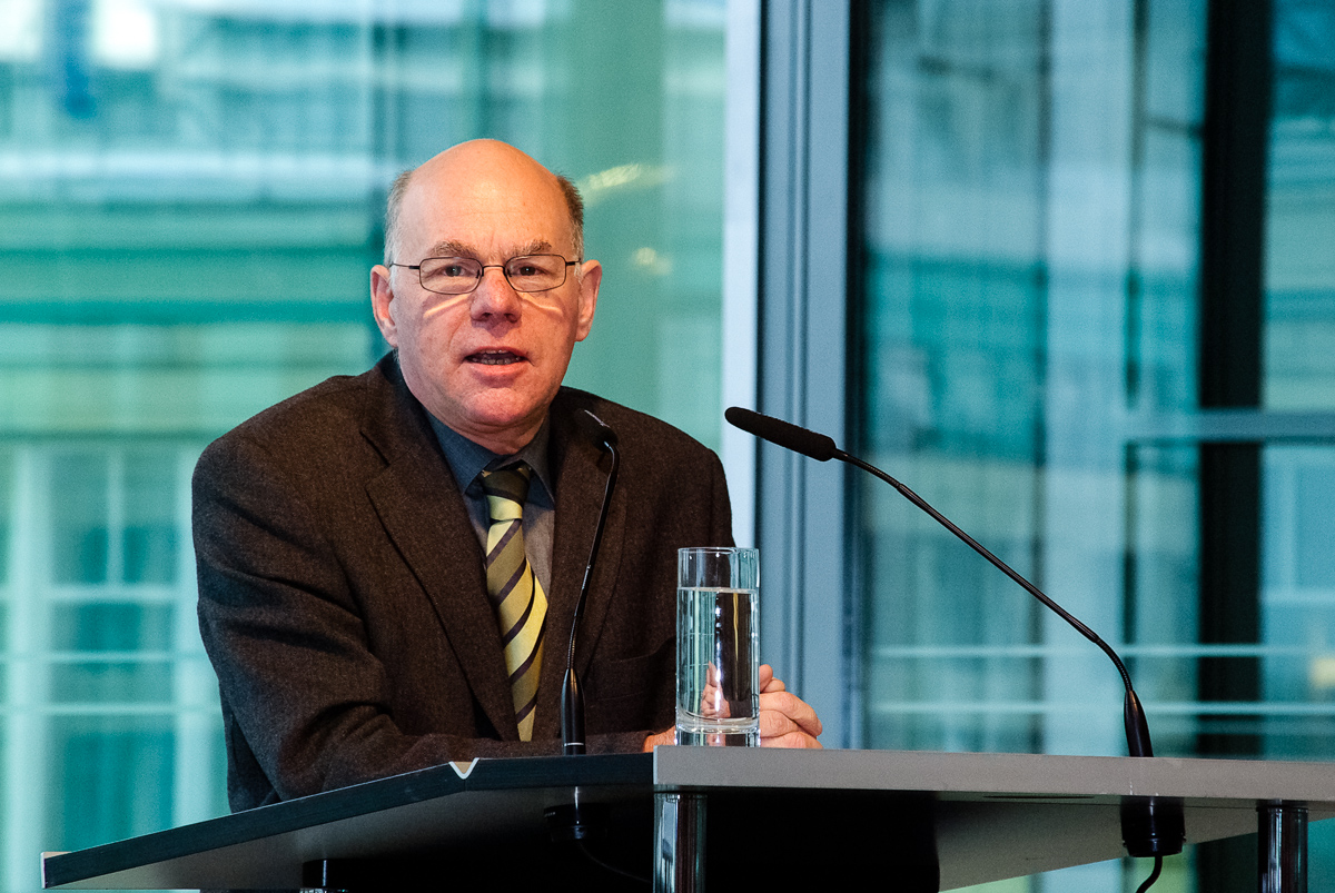 Mehr über den Artikel erfahren Nun Norbert Lammert