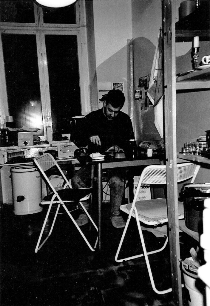Berliner Küche anno 1992. Foto: Hufner Berliner Küche anno 1992. Foto: Hufner
