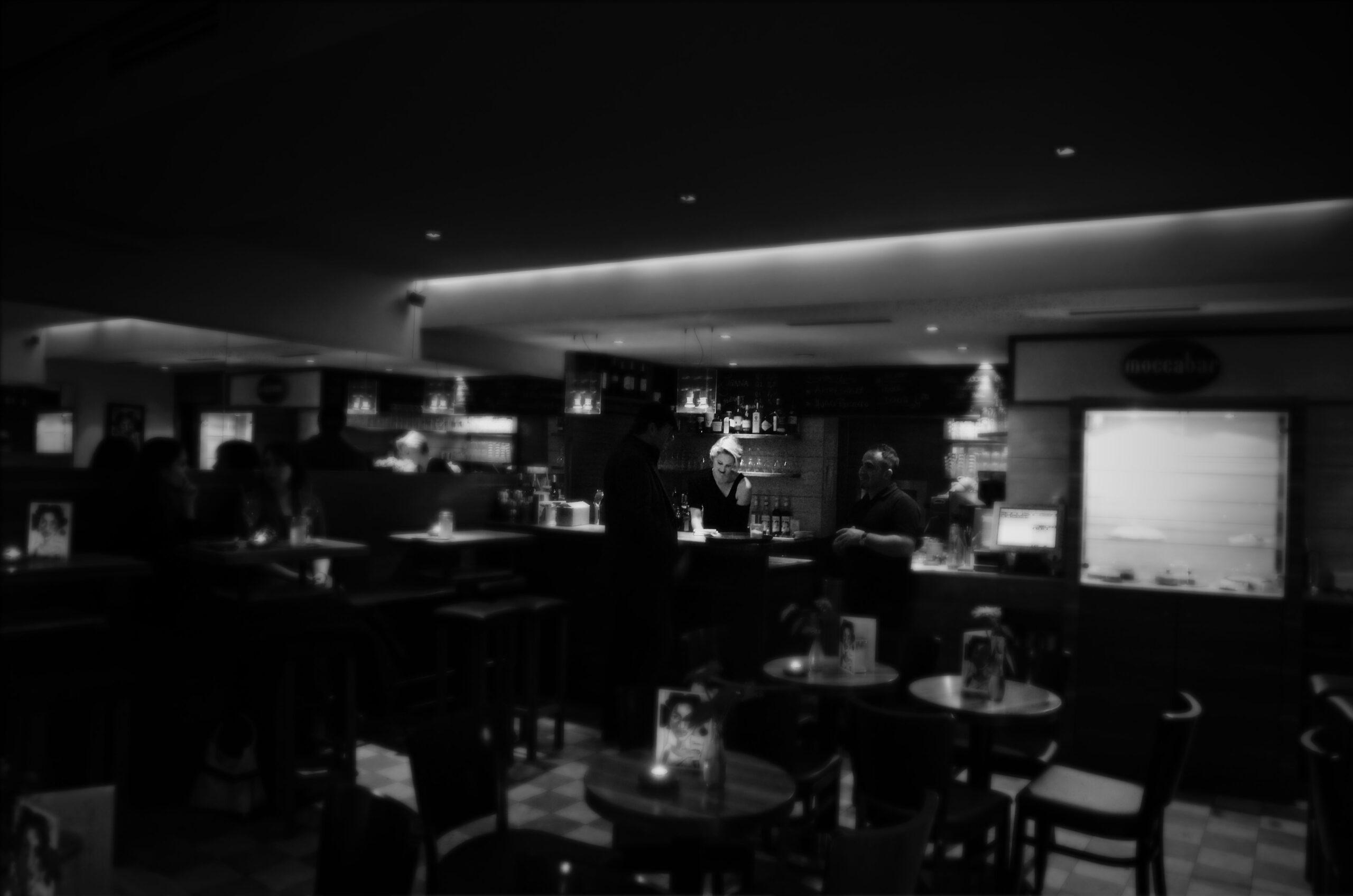 Mehr über den Artikel erfahren Geschichte wiederholt sich als Tragödie