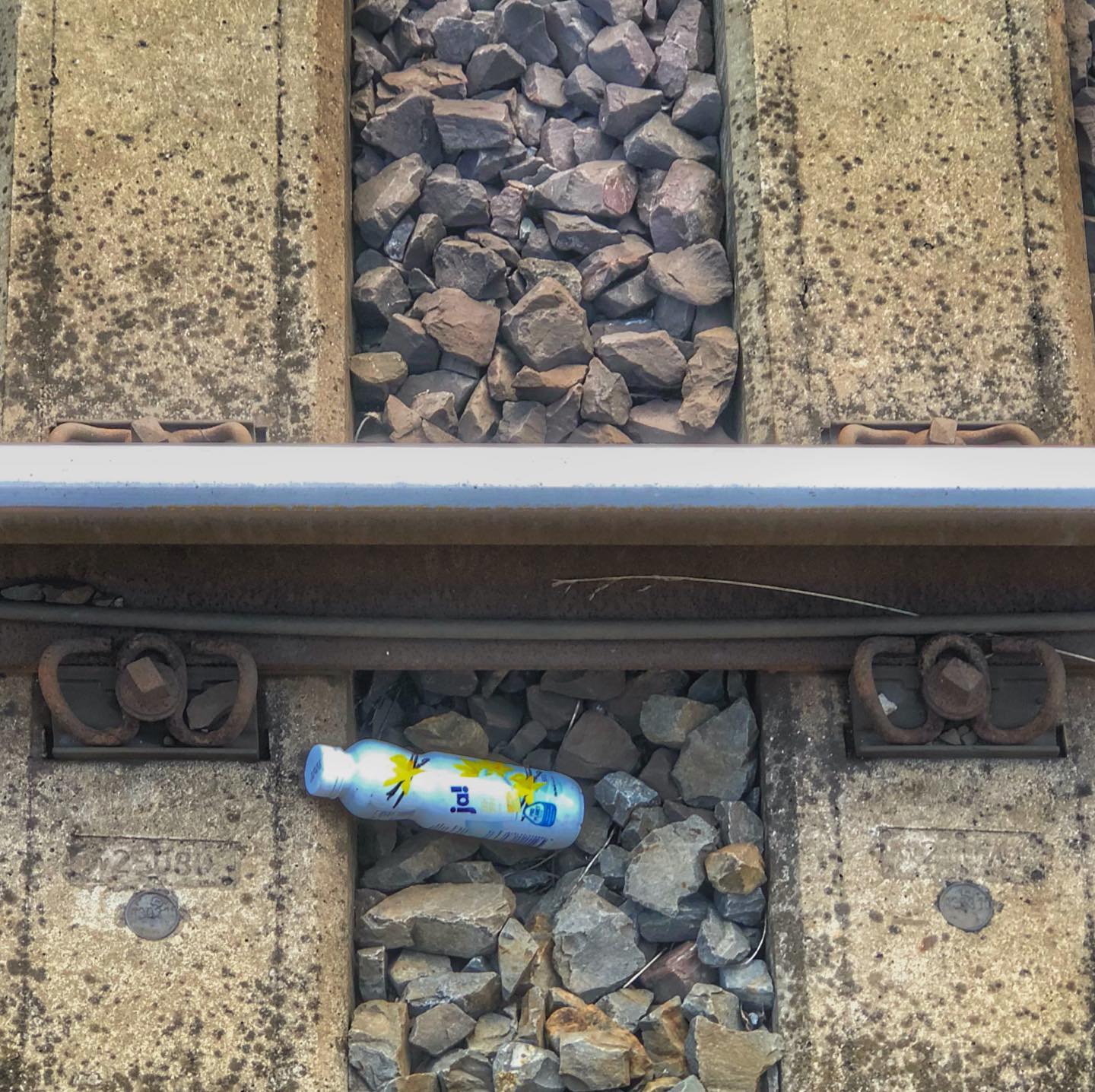 Du betrachtest gerade Gedicht is Flicht